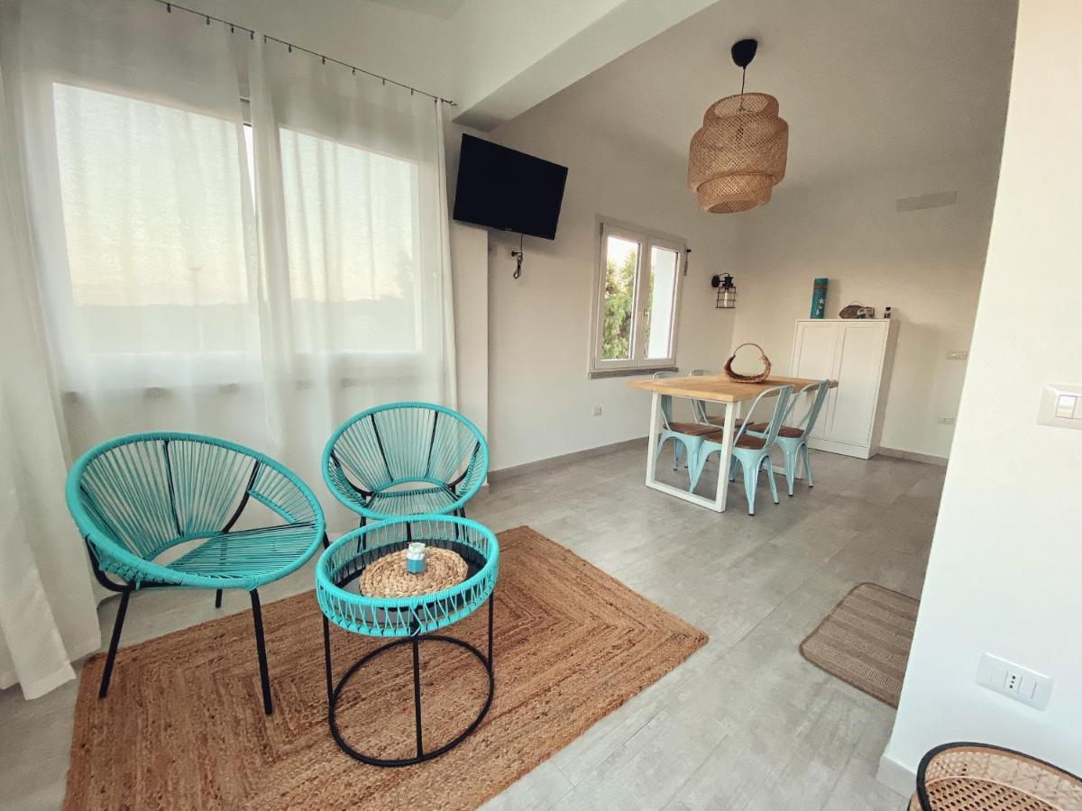 Del Conte Di Capo Testa Apartment *
